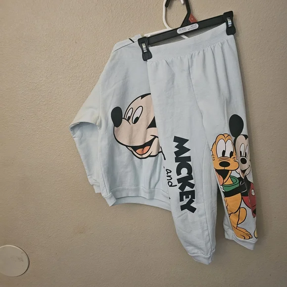 Disney Matching Set White and Black Mickey Mouse Design - Picture 3 of 12